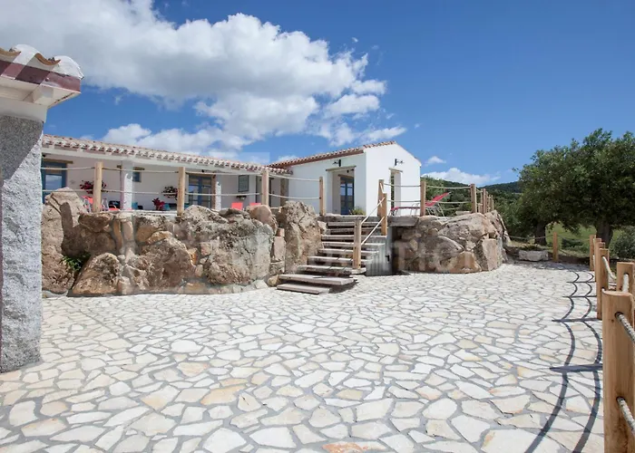 Villa Belocations - Verdalma Con Piscina Pirivata Villasimius